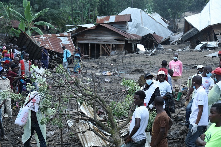 Des Pluies Diluviennes Causent la Mort et la Désolation dans le Territoire de KALEHE au Sud-Kivu.